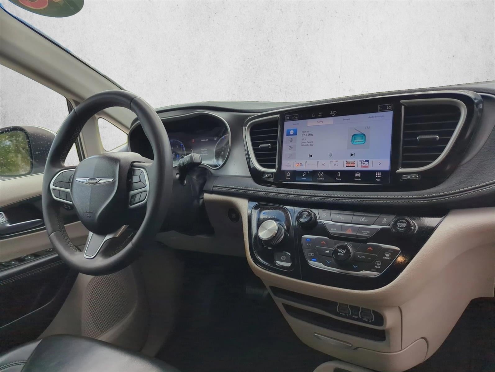 2023 Chrysler Pacifica Touring L FWD