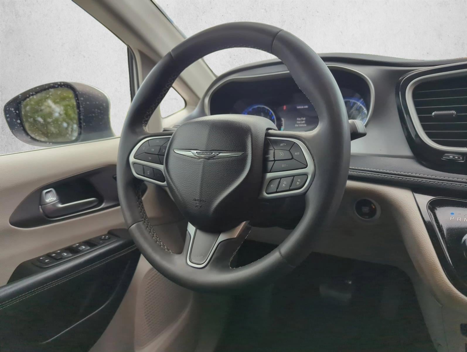 2023 Chrysler Pacifica Touring L FWD