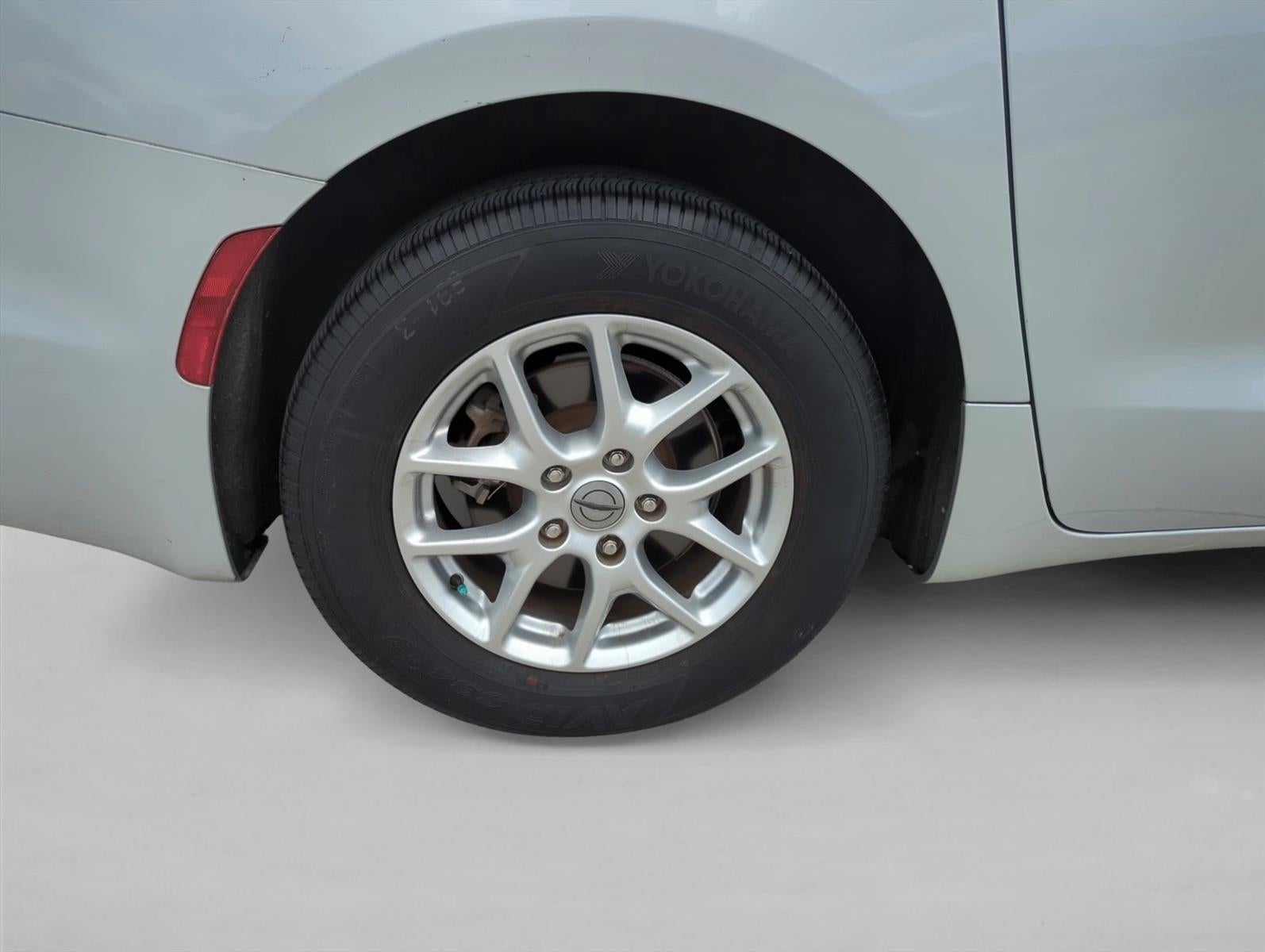 2023 Chrysler Pacifica Touring L FWD