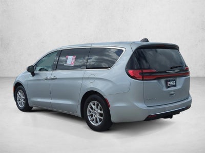 2023 Chrysler Pacifica Touring L FWD