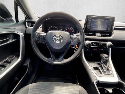 2020 Toyota RAV4 LE FWD (GS)