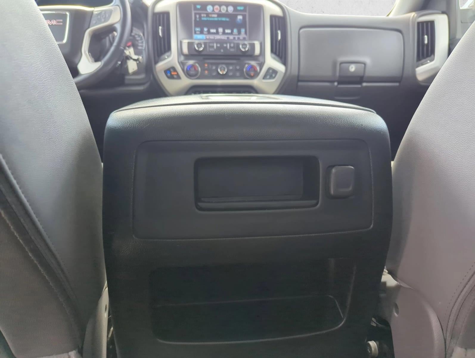 2017 GMC Sierra 1500 Crew Cab Short Box 2-Wheel Drive SLT