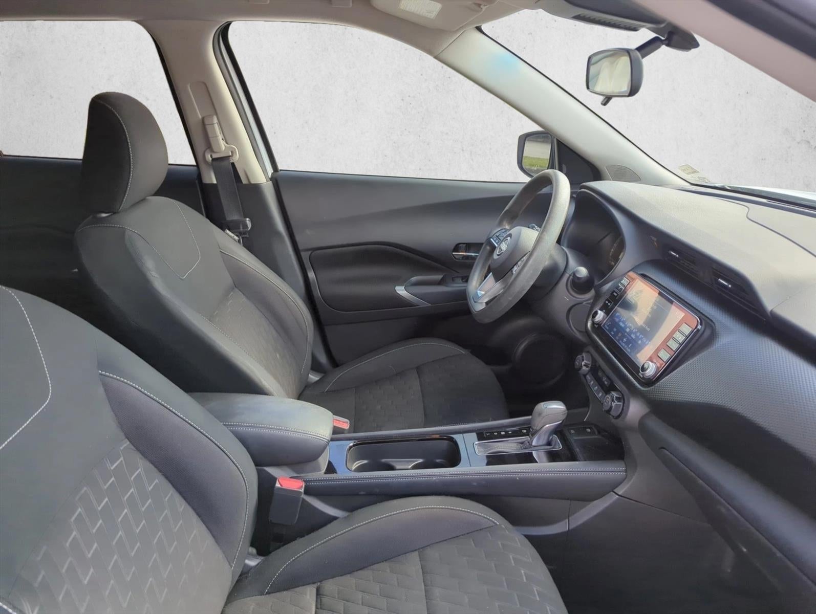 2022 Nissan Kicks SV FWD