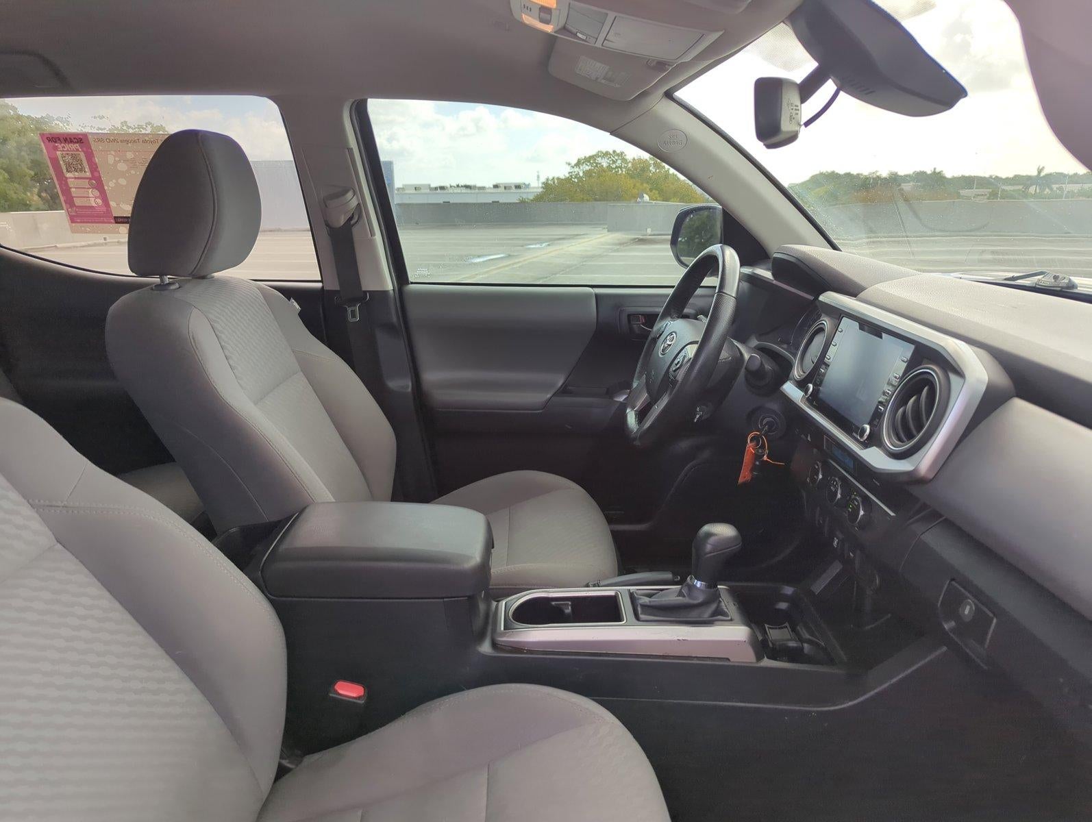 2022 Toyota Tacoma 2WD 2WD SR5 Double Cab 5' Bed V6 AT (GS)