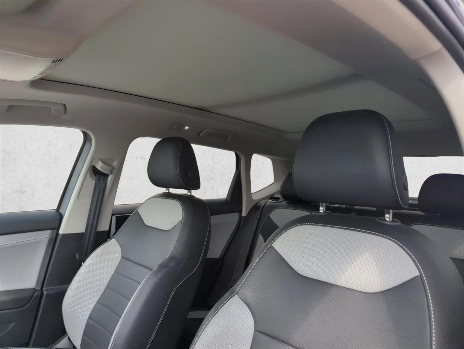2022 Volkswagen Taos SEL 4MOTION