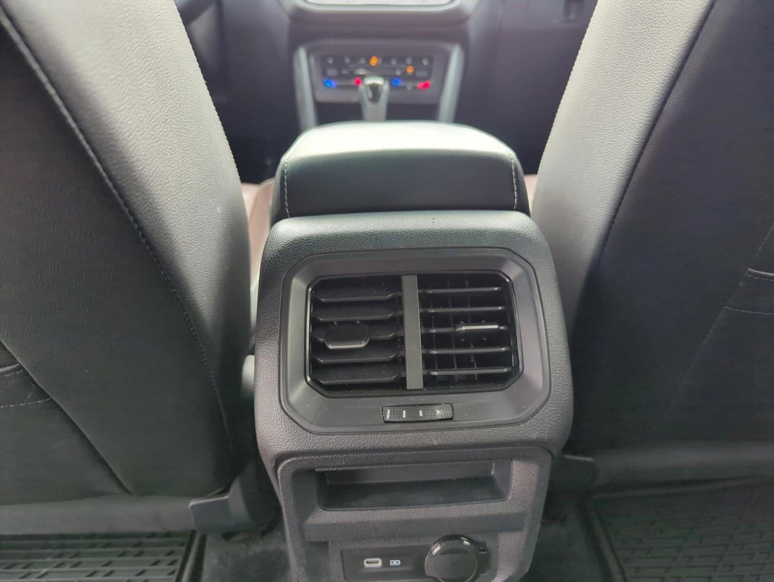 2024 Volkswagen Tiguan 2.0T SEL R-Line 4MOTION