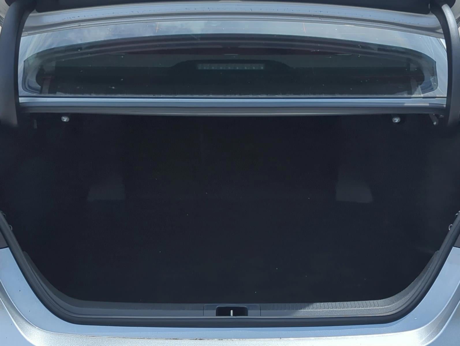2019 Toyota Camry Hybrid LE CVT (Natl)