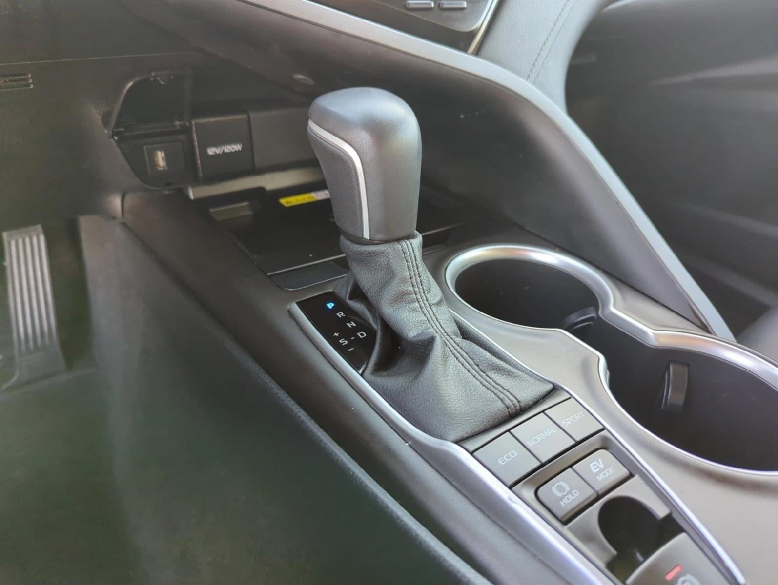 2023 Toyota Camry Hybrid XLE CVT (Natl)