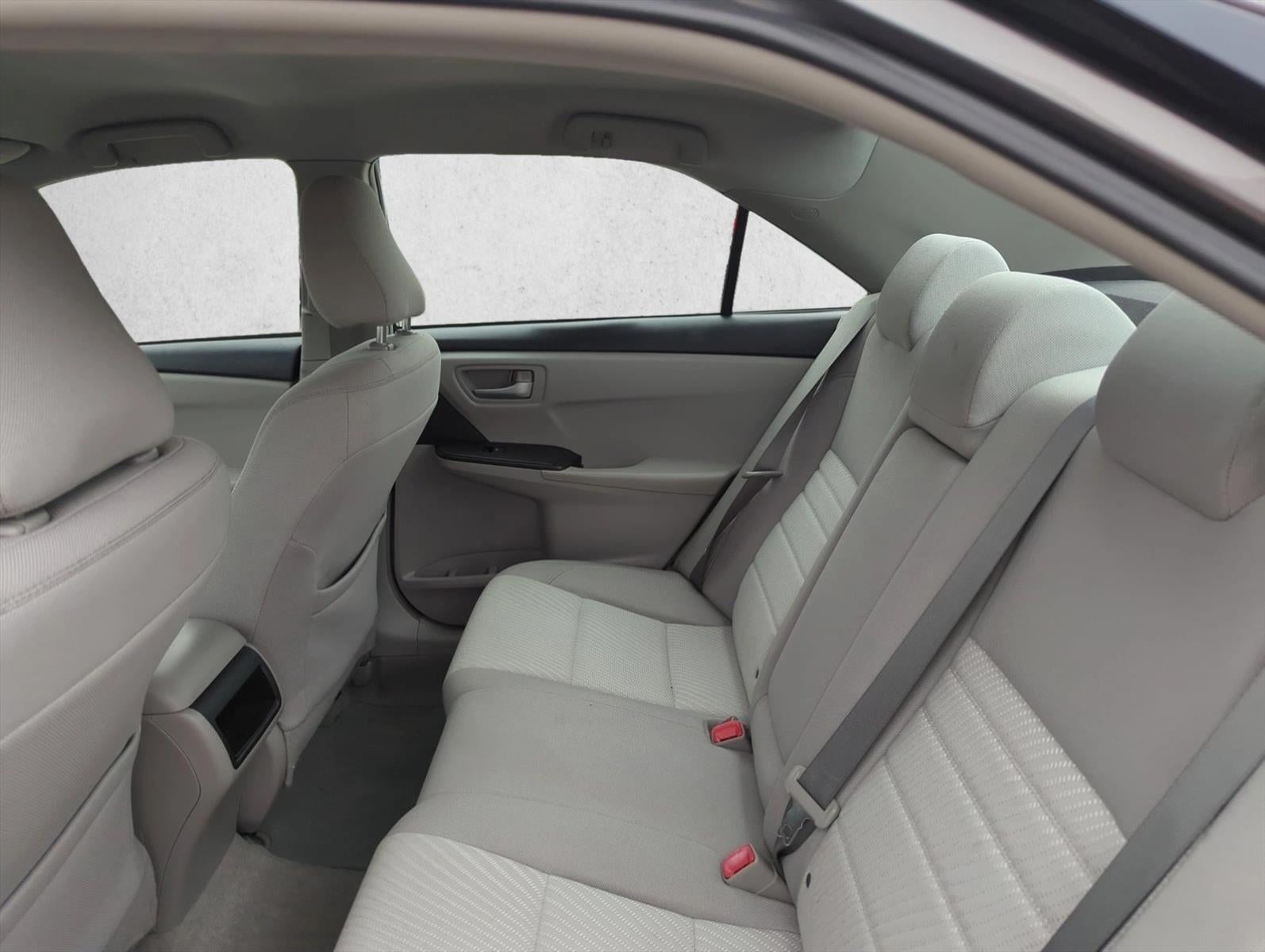 2016 Toyota Camry 4dr Sdn I4 Auto LE (SE)