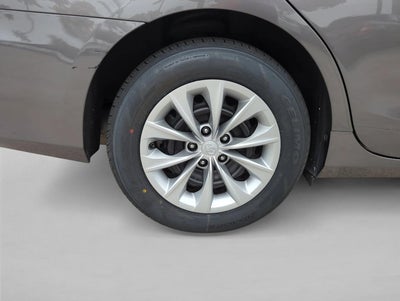 2016 Toyota Camry 4dr Sdn I4 Auto LE (SE)