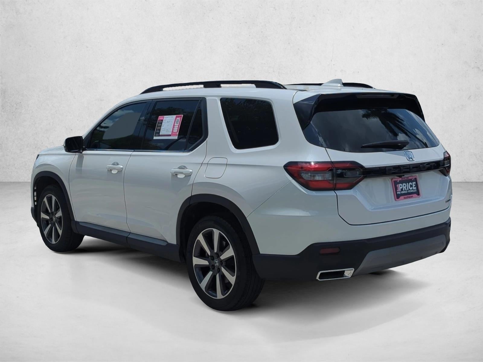 2025 Honda Pilot Touring 2WD