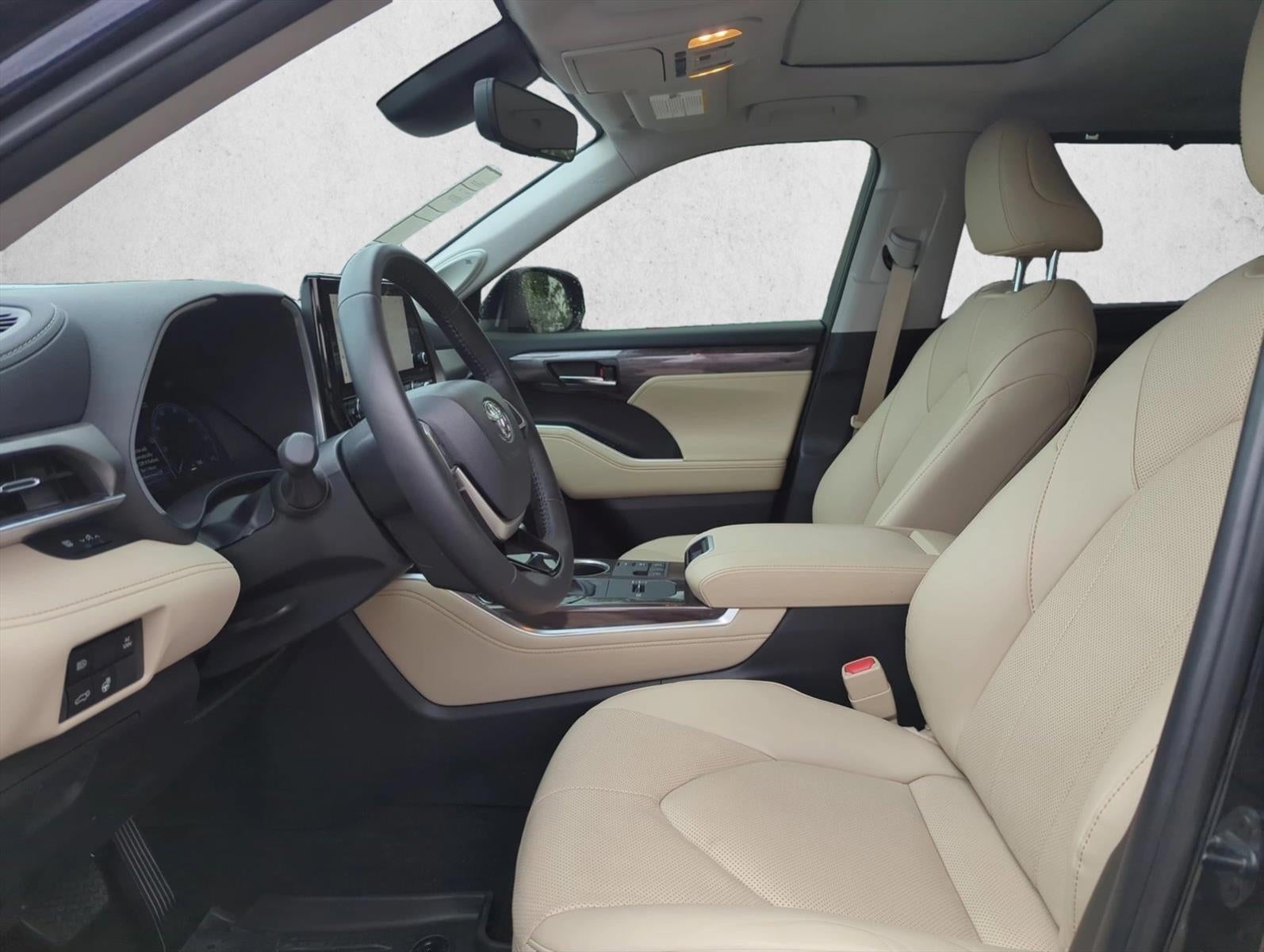 2024 Toyota Highlander Hybrid Limited AWD (Natl)