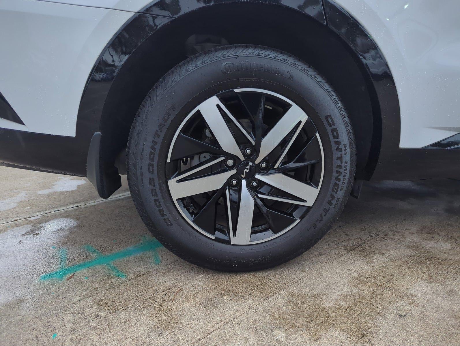 2022 Kia Sorento S FWD