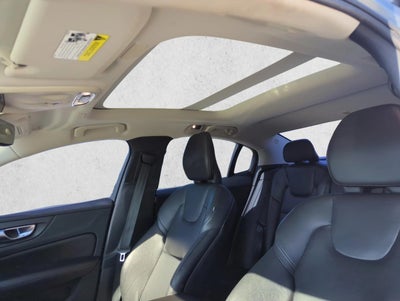 2020 Volvo S60 T6 AWD Momentum
