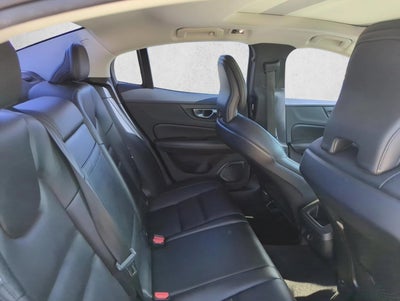 2020 Volvo S60 T6 AWD Momentum