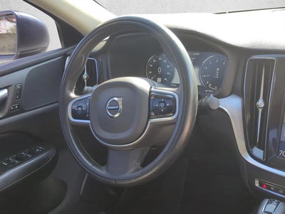 2020 Volvo S60 T6 AWD Momentum