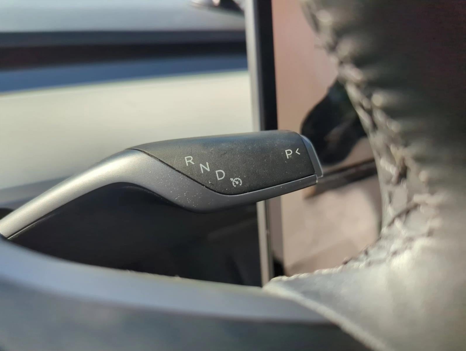 2025 Tesla Model Y Performance AWD *Ltd Avail*