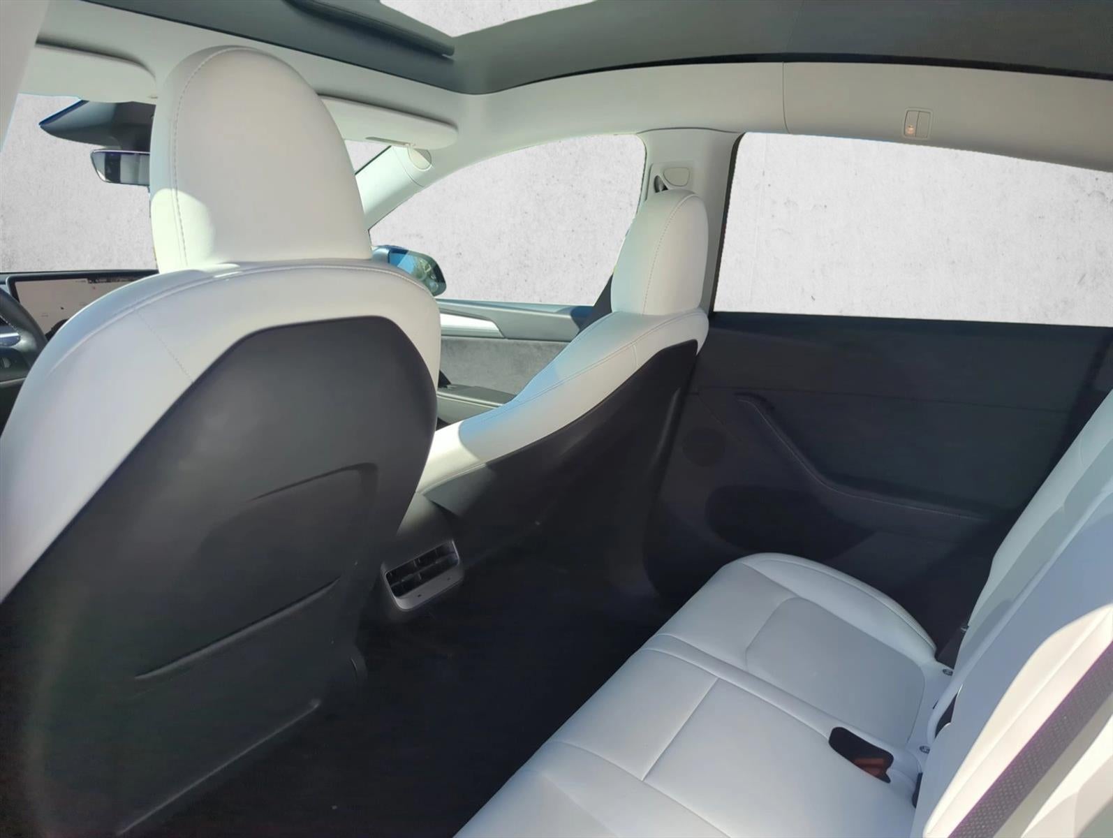 2025 Tesla Model Y Performance AWD *Ltd Avail*