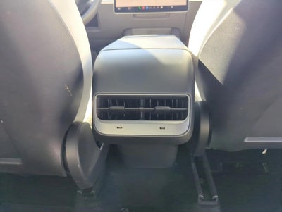 2025 Tesla Model Y Performance AWD *Ltd Avail*