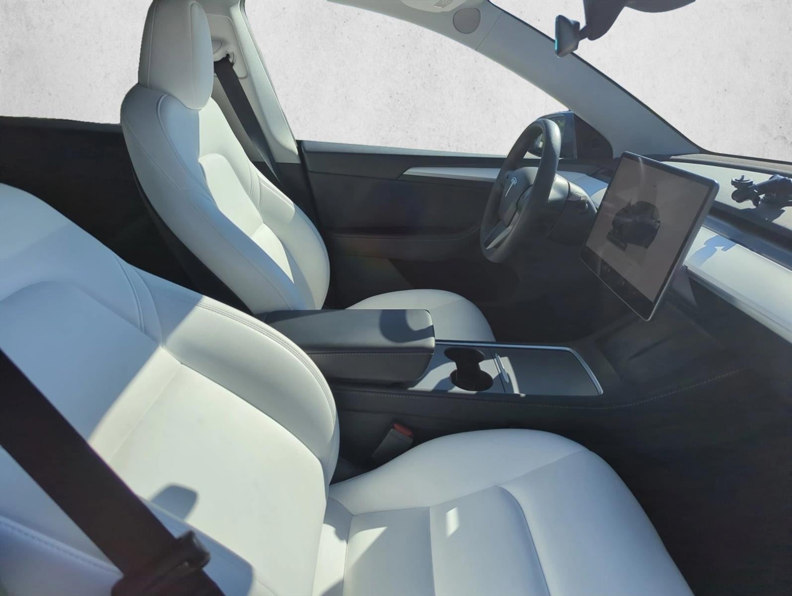 2025 Tesla Model Y Performance AWD *Ltd Avail*