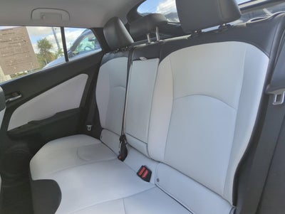 2018 Toyota Prius Four (Natl)