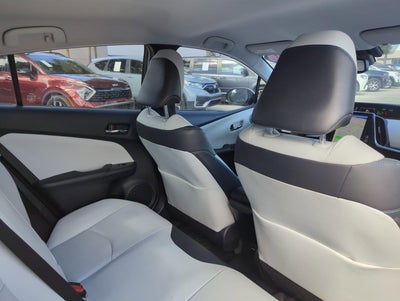 2018 Toyota Prius Four (Natl)