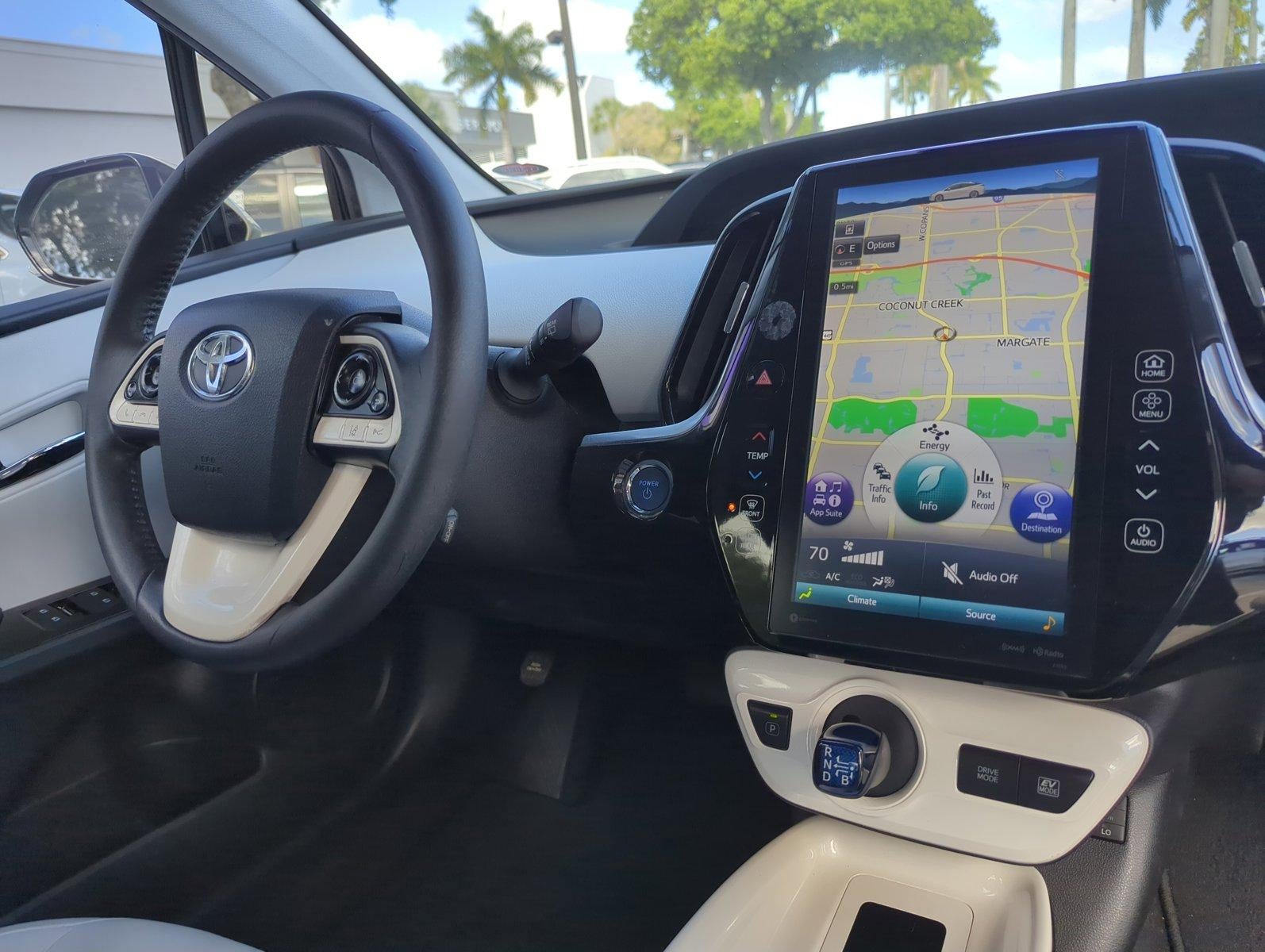 2018 Toyota Prius Four (Natl)
