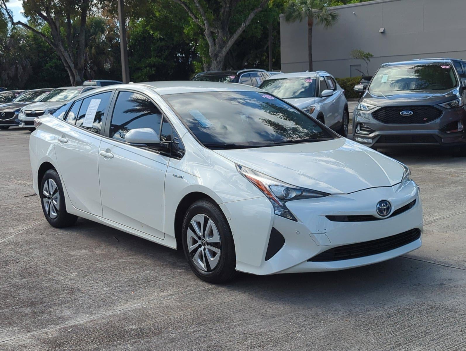 2018 Toyota Prius Four (Natl)