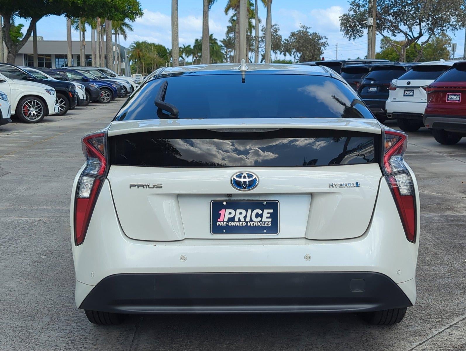 2018 Toyota Prius Four (Natl)