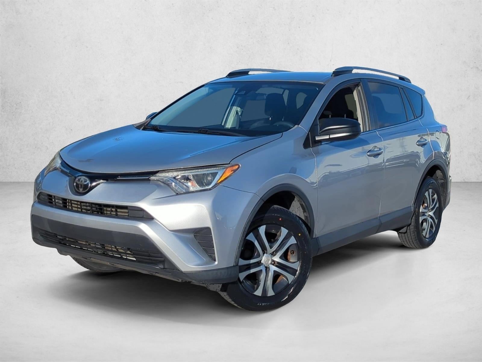 2018 Toyota RAV4 LE FWD (GS)