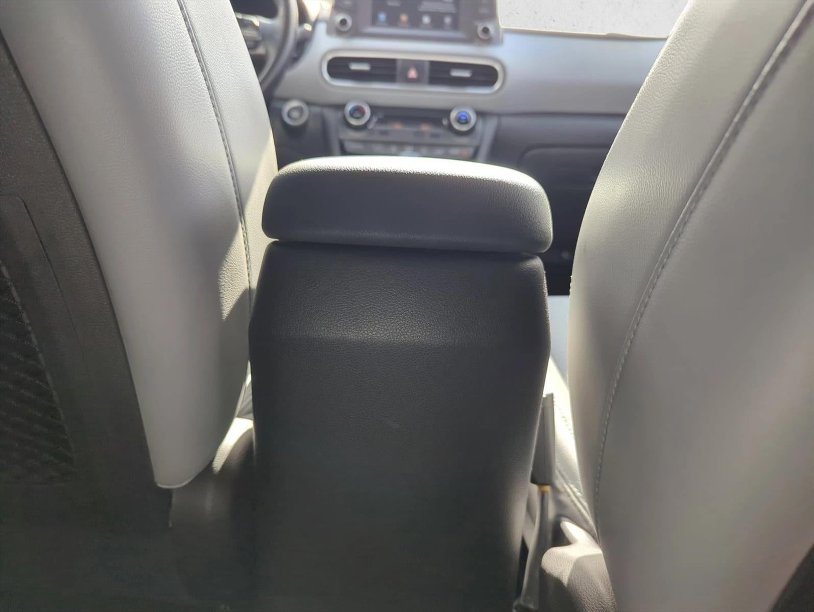 2021 Hyundai KONA Limited DCT FWD