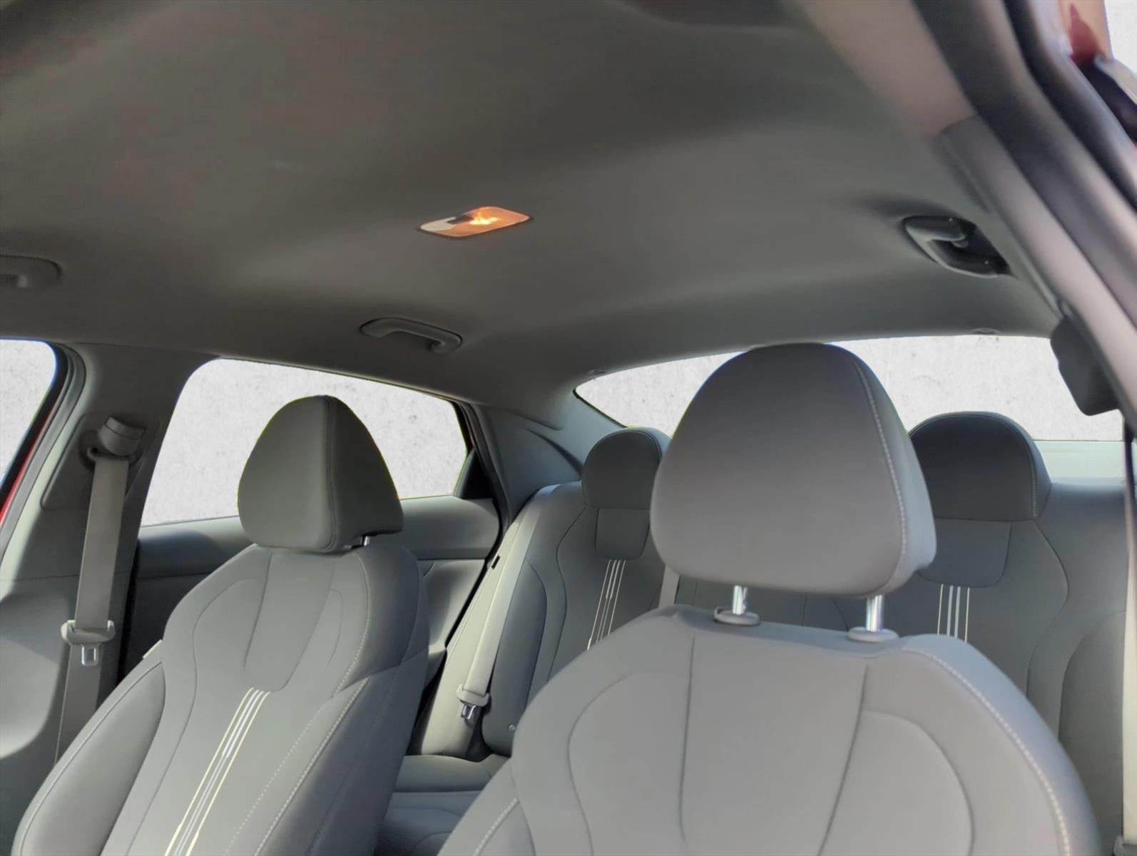 2024 Hyundai ELANTRA SEL IVT
