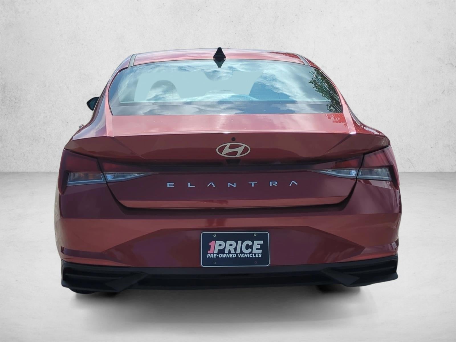 2024 Hyundai ELANTRA SEL IVT