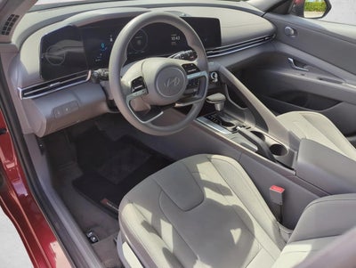 2024 Hyundai ELANTRA SEL IVT