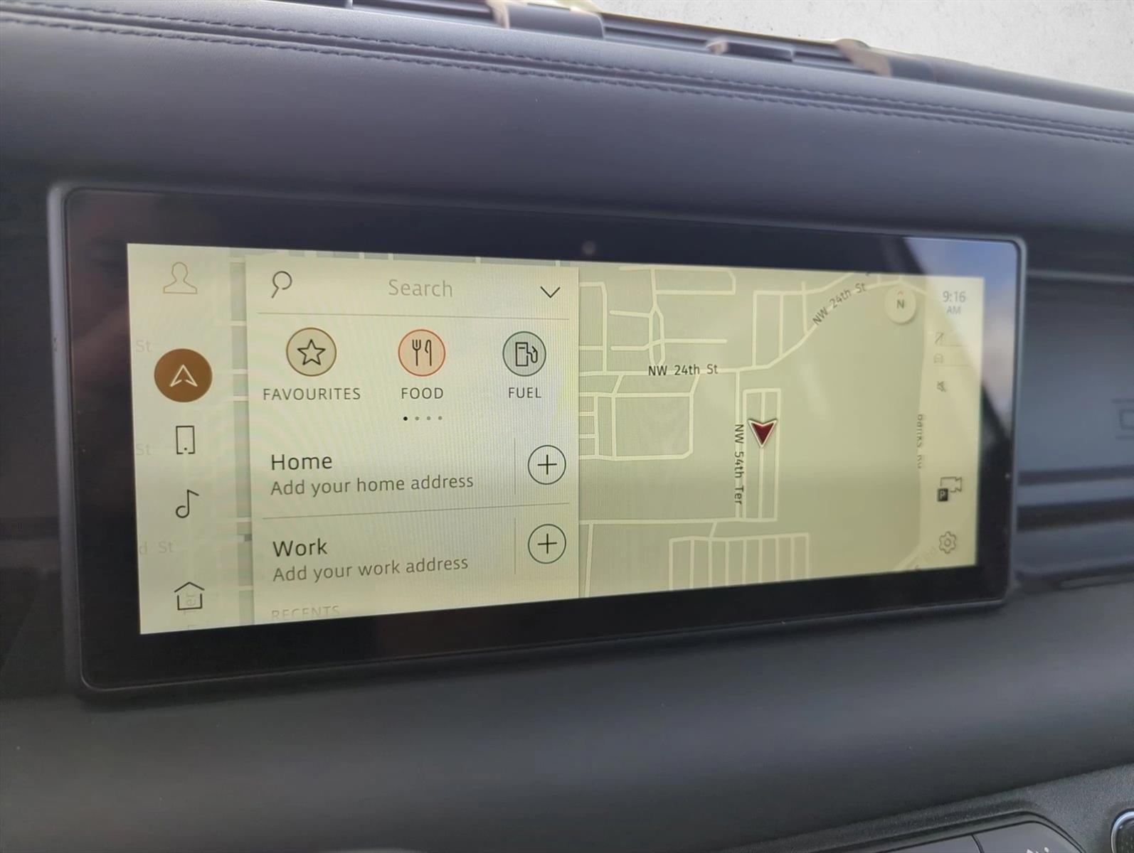 2024 Land Rover Defender 110 P400 X-Dynamic SE