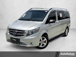 2016 Mercedes-Benz Metris Passenger Van RWD 126"