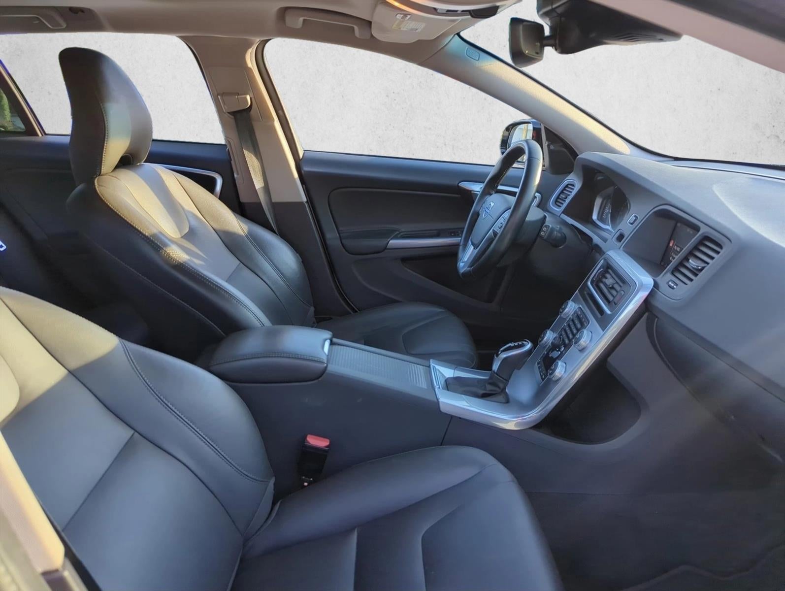 2018 Volvo V60 Cross Country T5 AWD