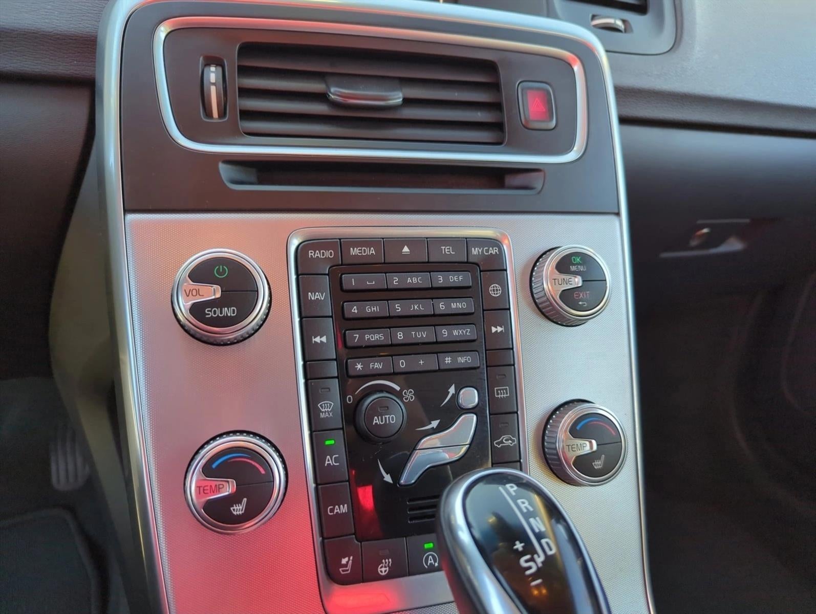 2018 Volvo V60 Cross Country T5 AWD