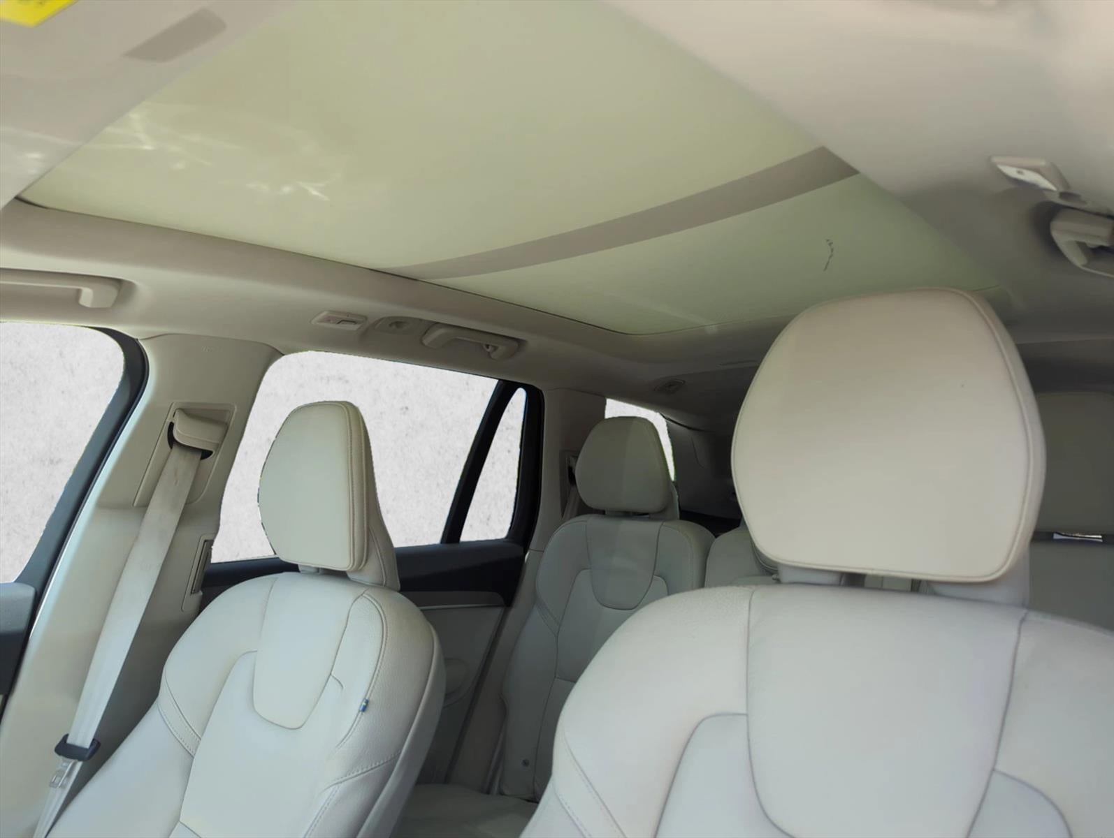 2024 Volvo XC90 B5 AWD Plus Bright Theme 7P