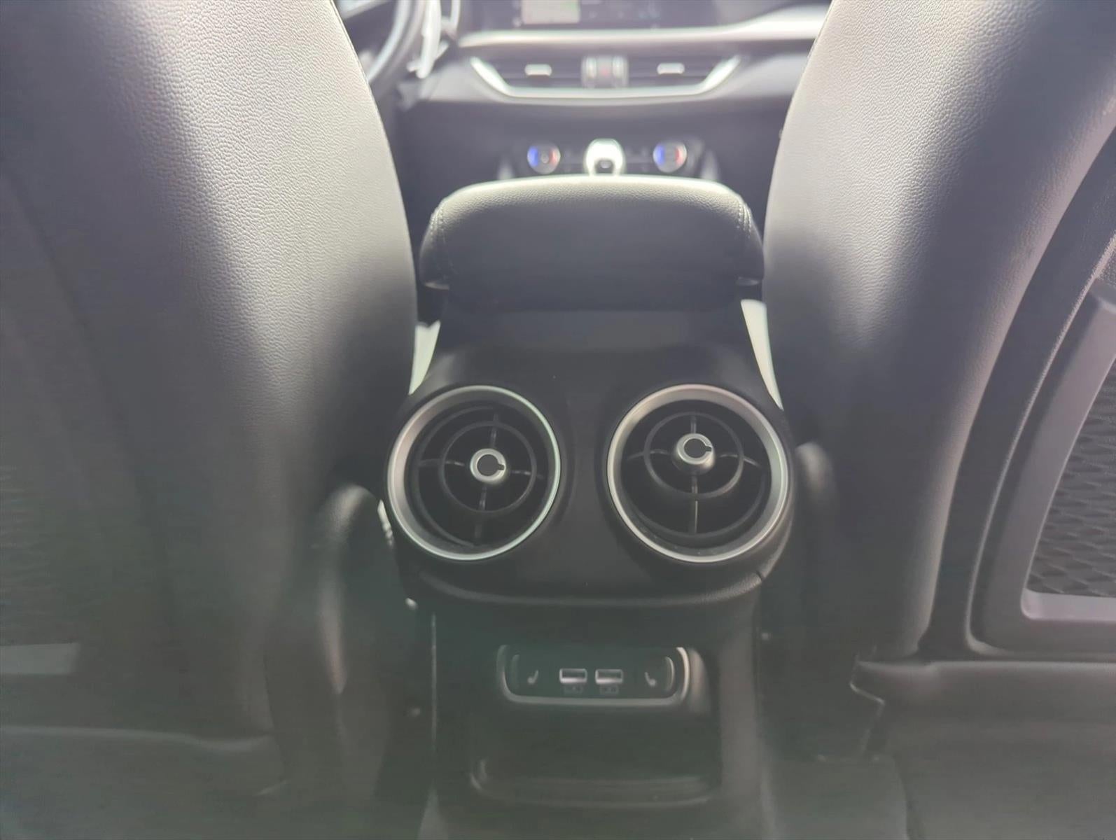 2023 Alfa Romeo Stelvio Veloce AWD