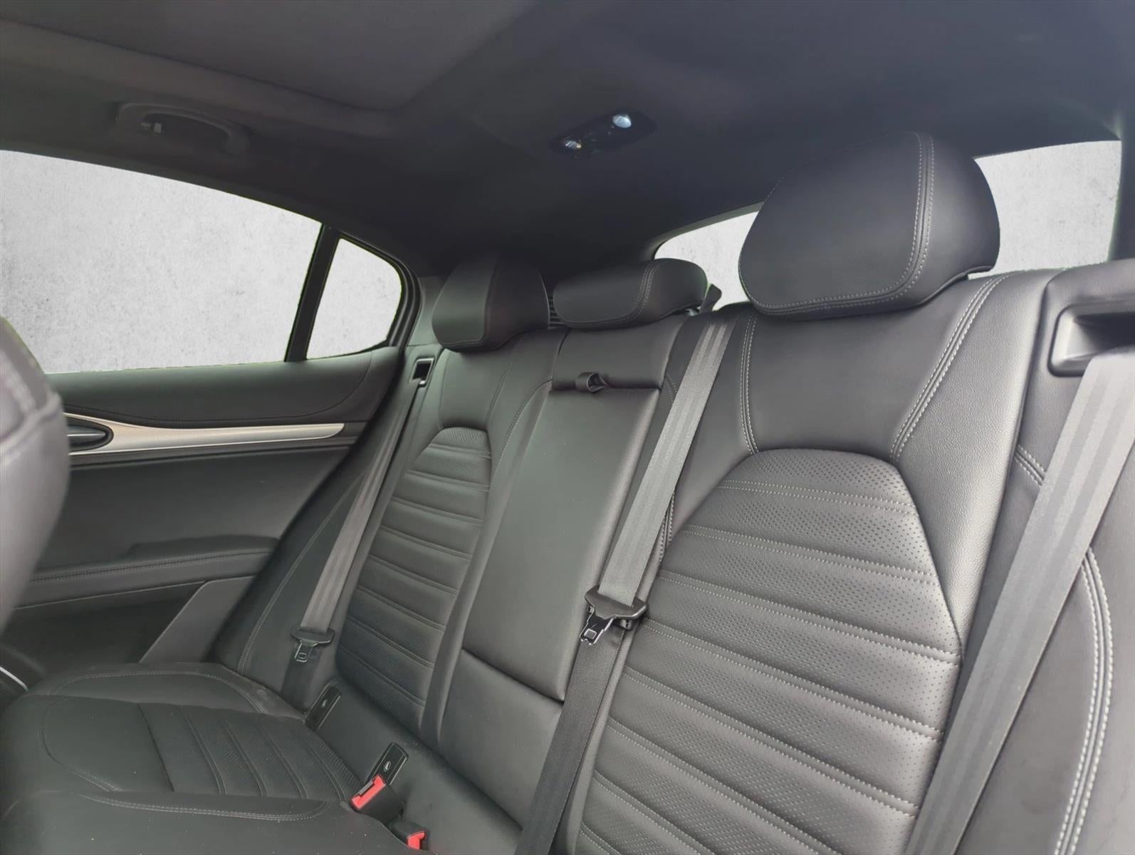 2023 Alfa Romeo Stelvio Veloce AWD