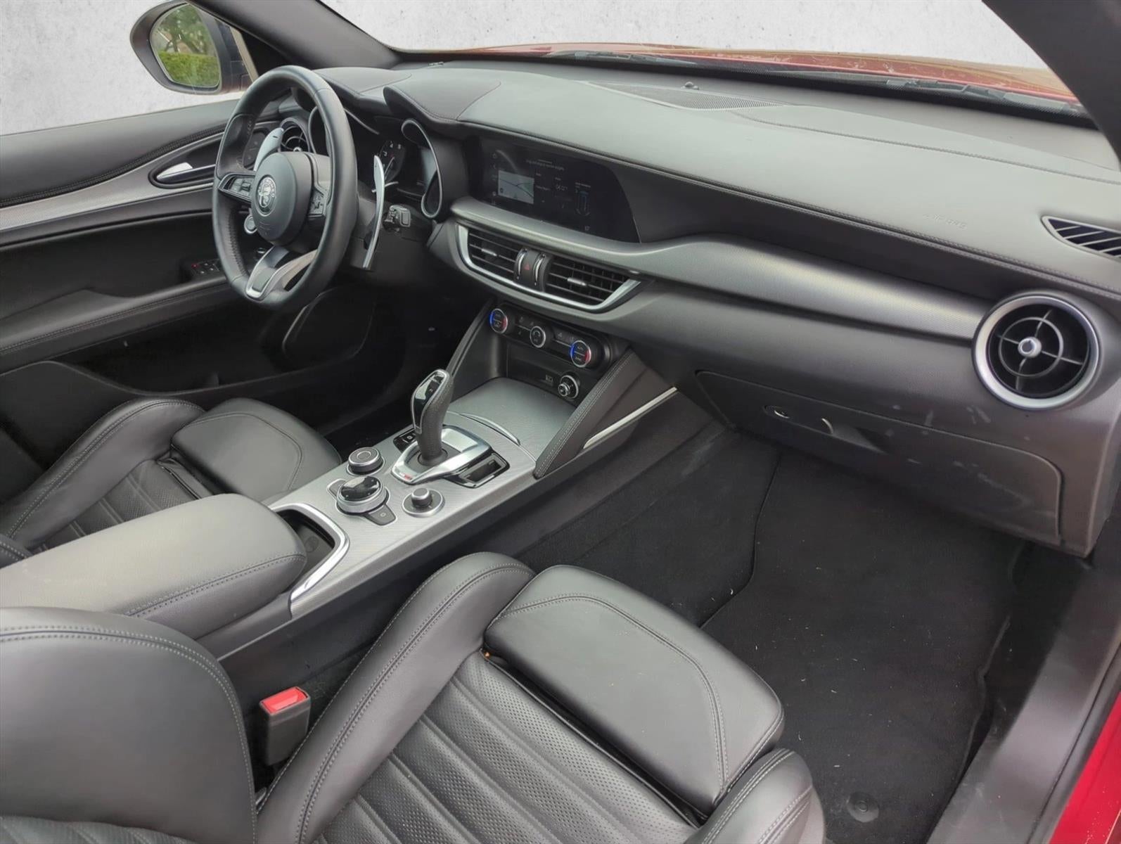 2023 Alfa Romeo Stelvio Veloce AWD