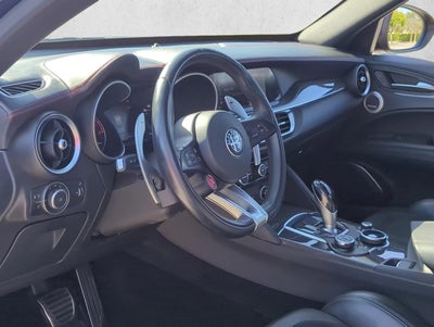 2019 Alfa Romeo Stelvio Quadrifoglio AWD