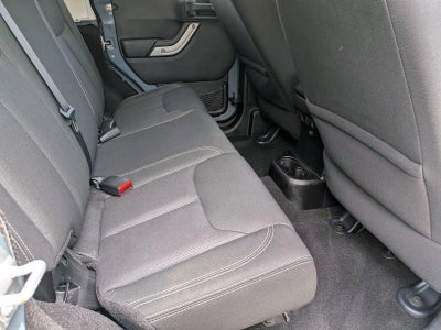 2014 Jeep Wrangler Unlimited 4WD 4dr Sahara