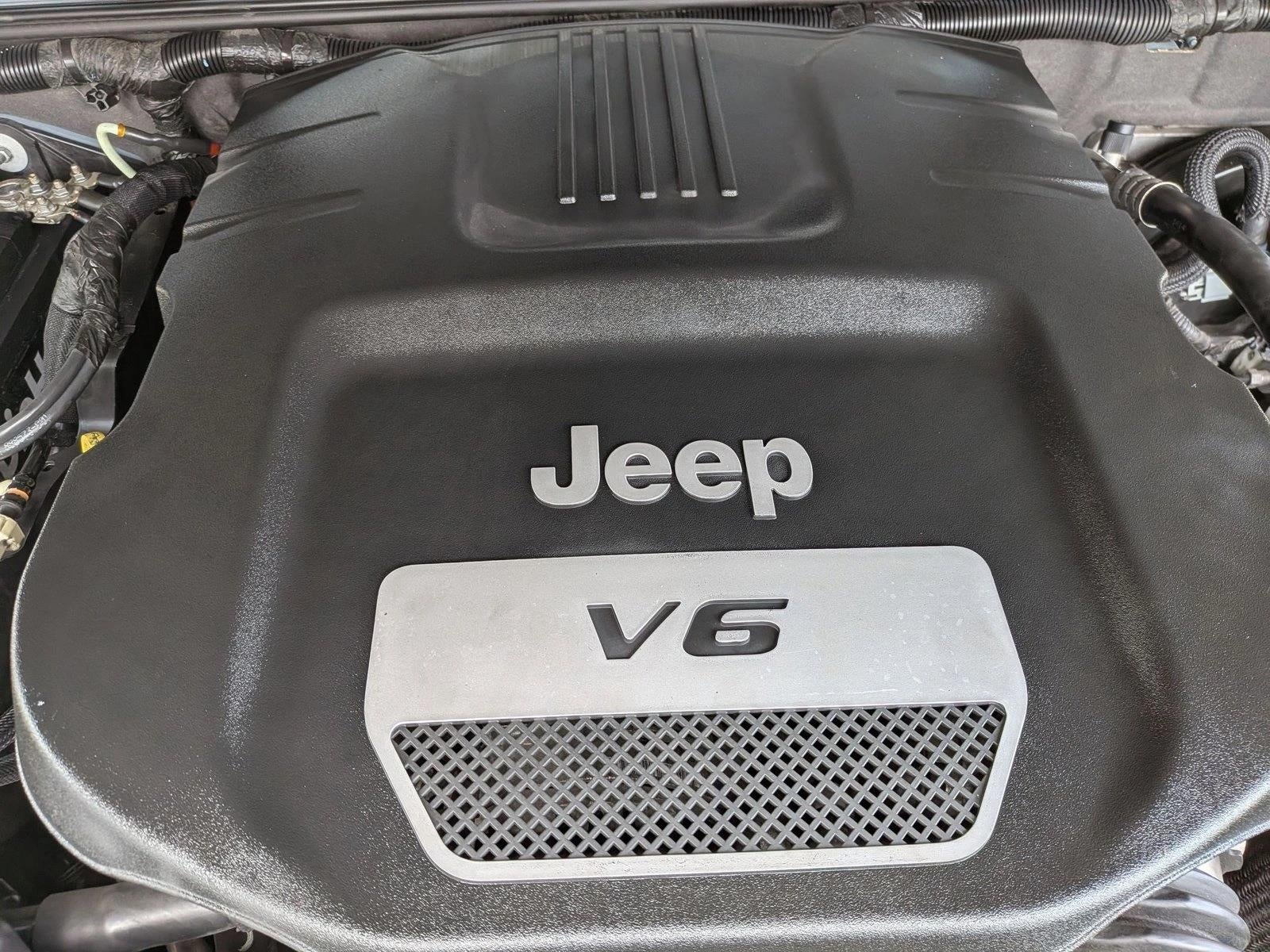 2014 Jeep Wrangler Unlimited 4WD 4dr Sahara