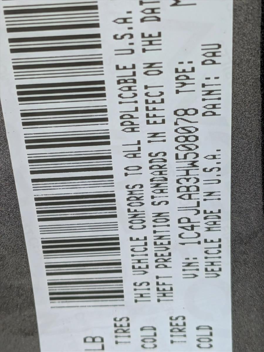 2017 Jeep Cherokee Altitude FWD *Ltd Avail*