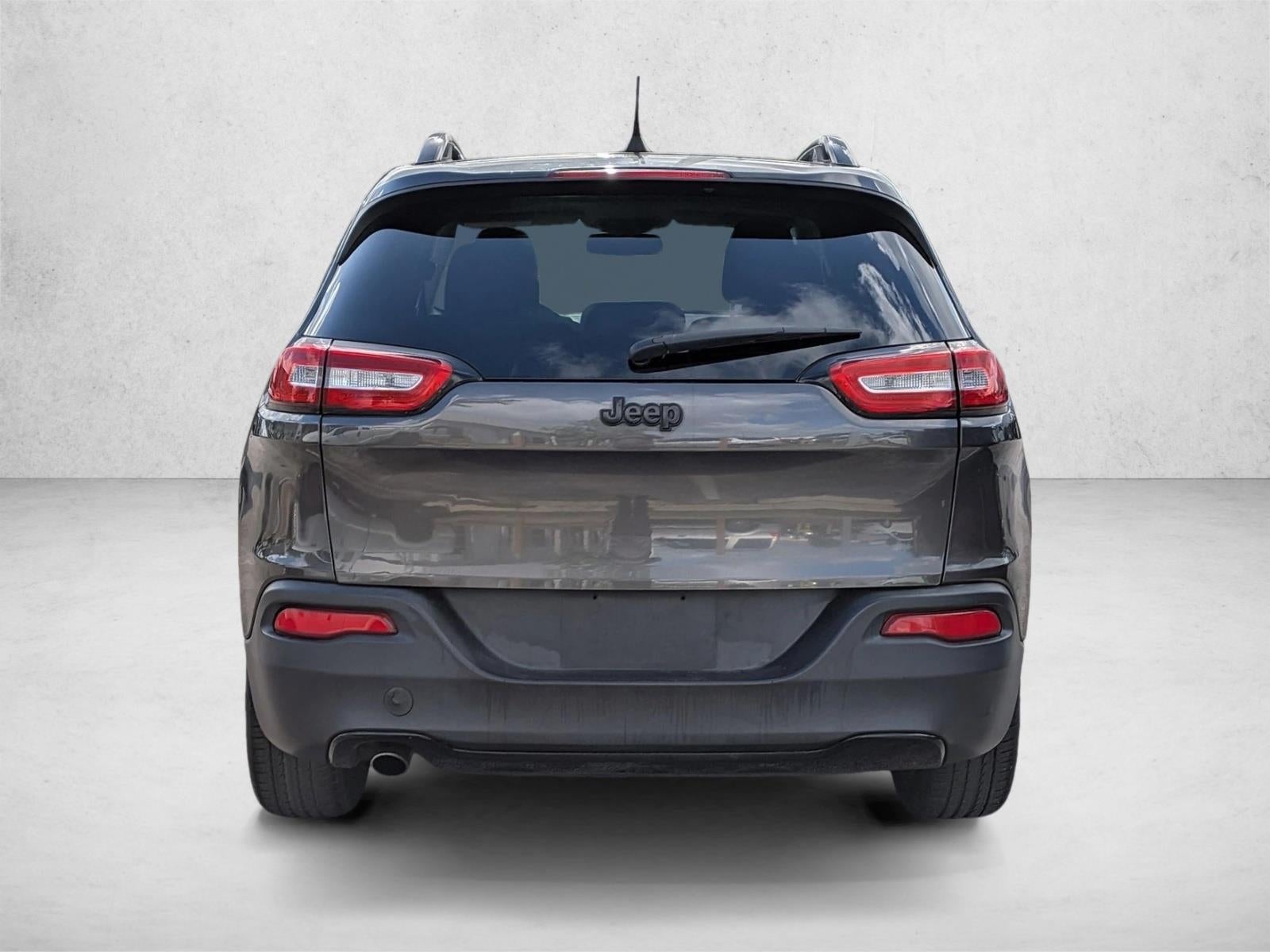 2017 Jeep Cherokee Altitude FWD *Ltd Avail*