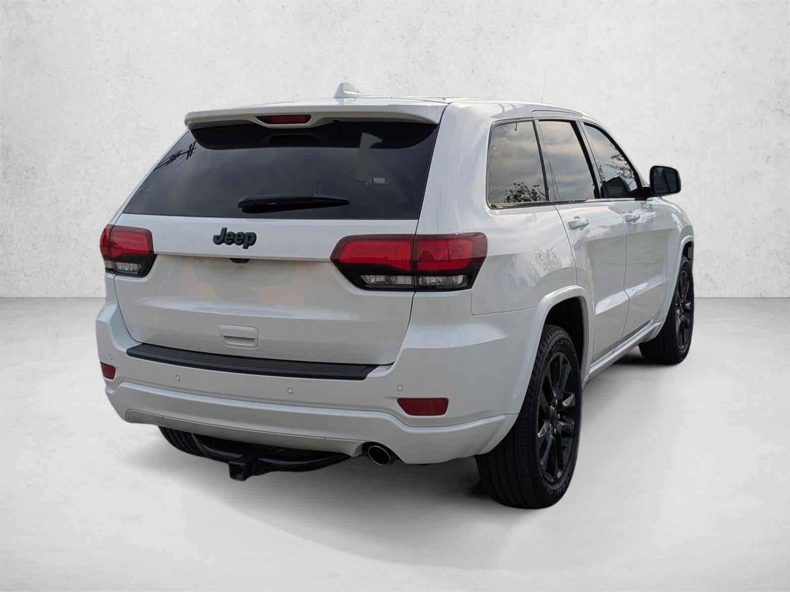 2020 Jeep Grand Cherokee Altitude 4x2