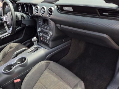 2016 Ford Mustang 2dr Fastback V6