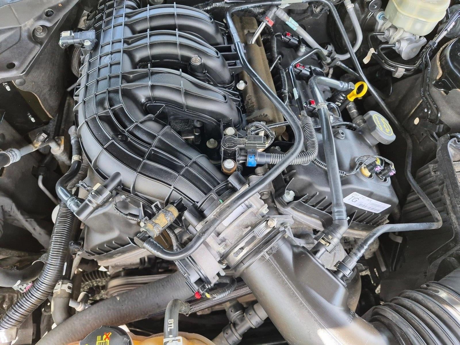 2016 Ford Mustang 2dr Fastback V6
